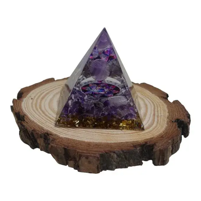 Pyramide Améthyste et rosace colorée