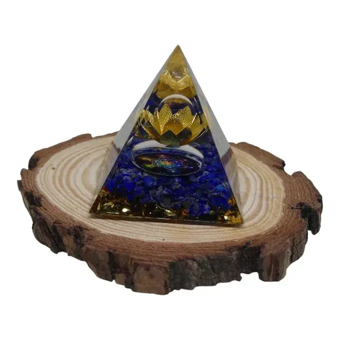 Pyramide Lapis-Lazuli et Fleur de lotus
