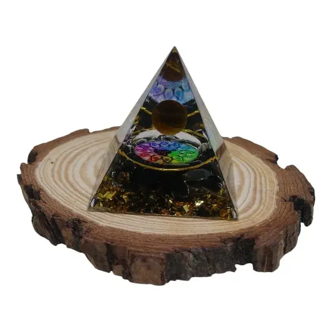 Pyramide Œil de tigre Obsidienne et 7 Chakras