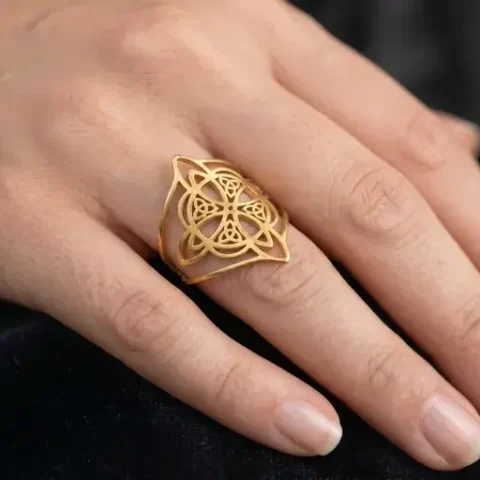 Bagues ésotériques